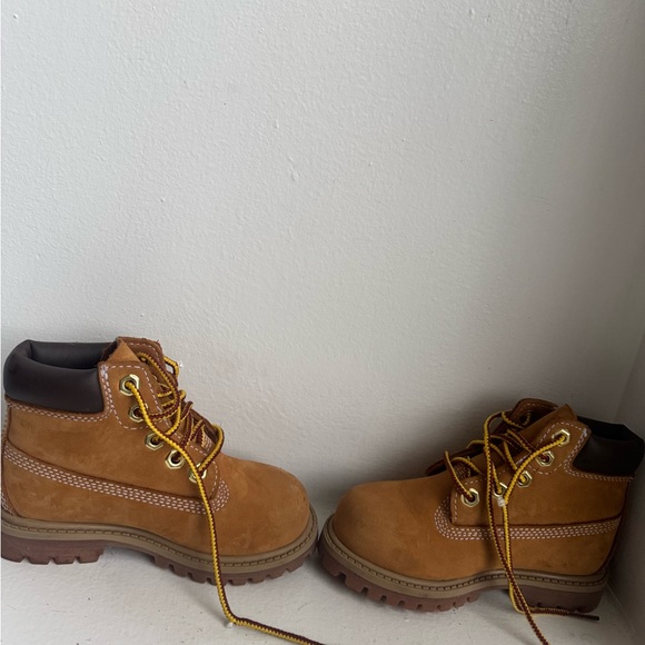 Timberland Kids Boots in Brown and Yellow - Picture 5 of 6